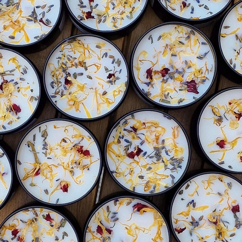 Wildflowers Wedding Favour • Scented Candle Tin with Botanicals • Custom Floral Embellished Wedding Gift • Personalised Candles