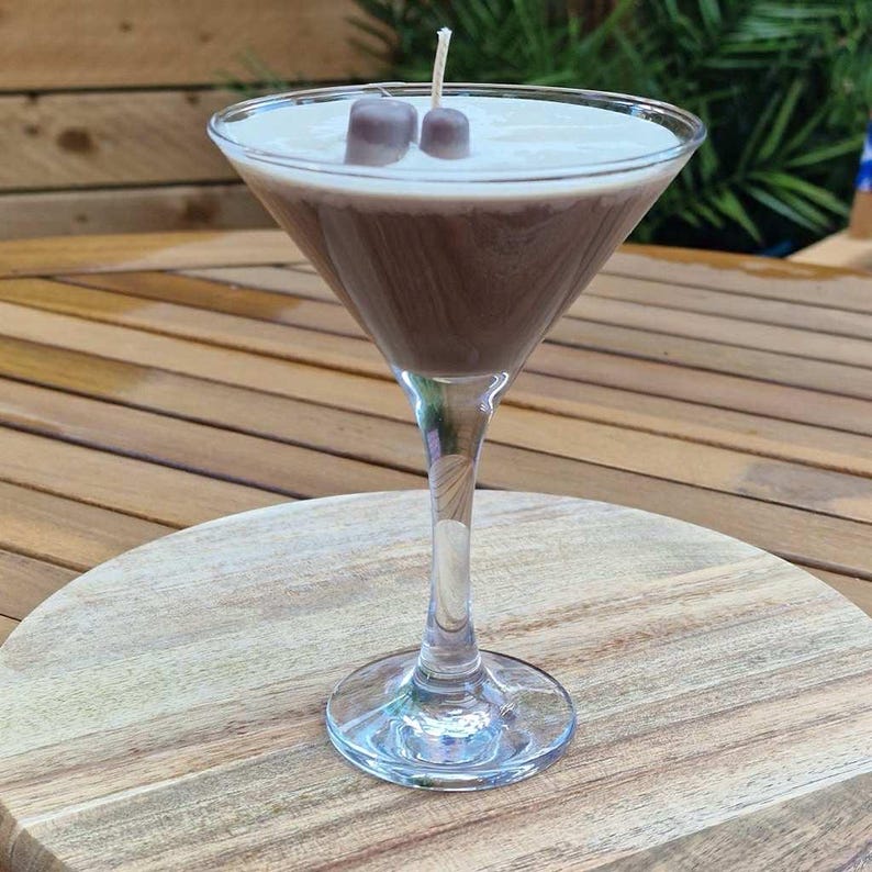 Espresso Martini Candle – Handmade Soy Wax Coffee Candle, Vanilla & Espresso Scent, Unique Gift for Coffee Lovers Free UK Post