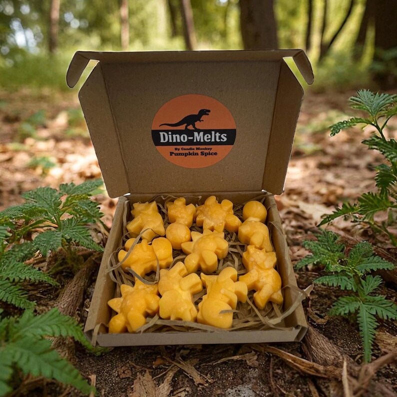 Dino Wax Melts – Pumpkin Spice Scented Mini Dinosaurs | Soy Wax Melts | Handmade Autumn Gift | Cosy Scent | Free UK Post