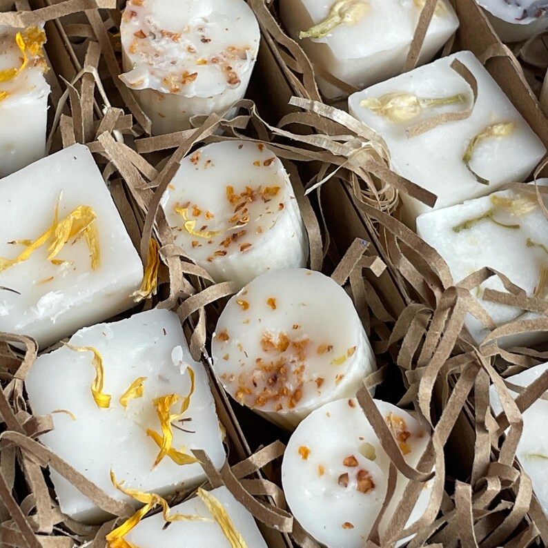 Wellness Collection Wax Melter Gift Set 16 Wax Melts or 24 Wax melts. Pure Essential Oils and Botanicals. Free UK Post