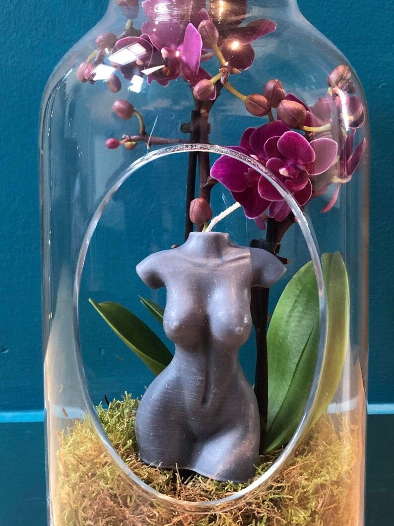 Hand-Poured Nude Female Venus Goddess Of Love Candle: Any Colour, Soy Blend/Beeswax (100 Scent Choices). Natural Cotton Wick. UK Made.