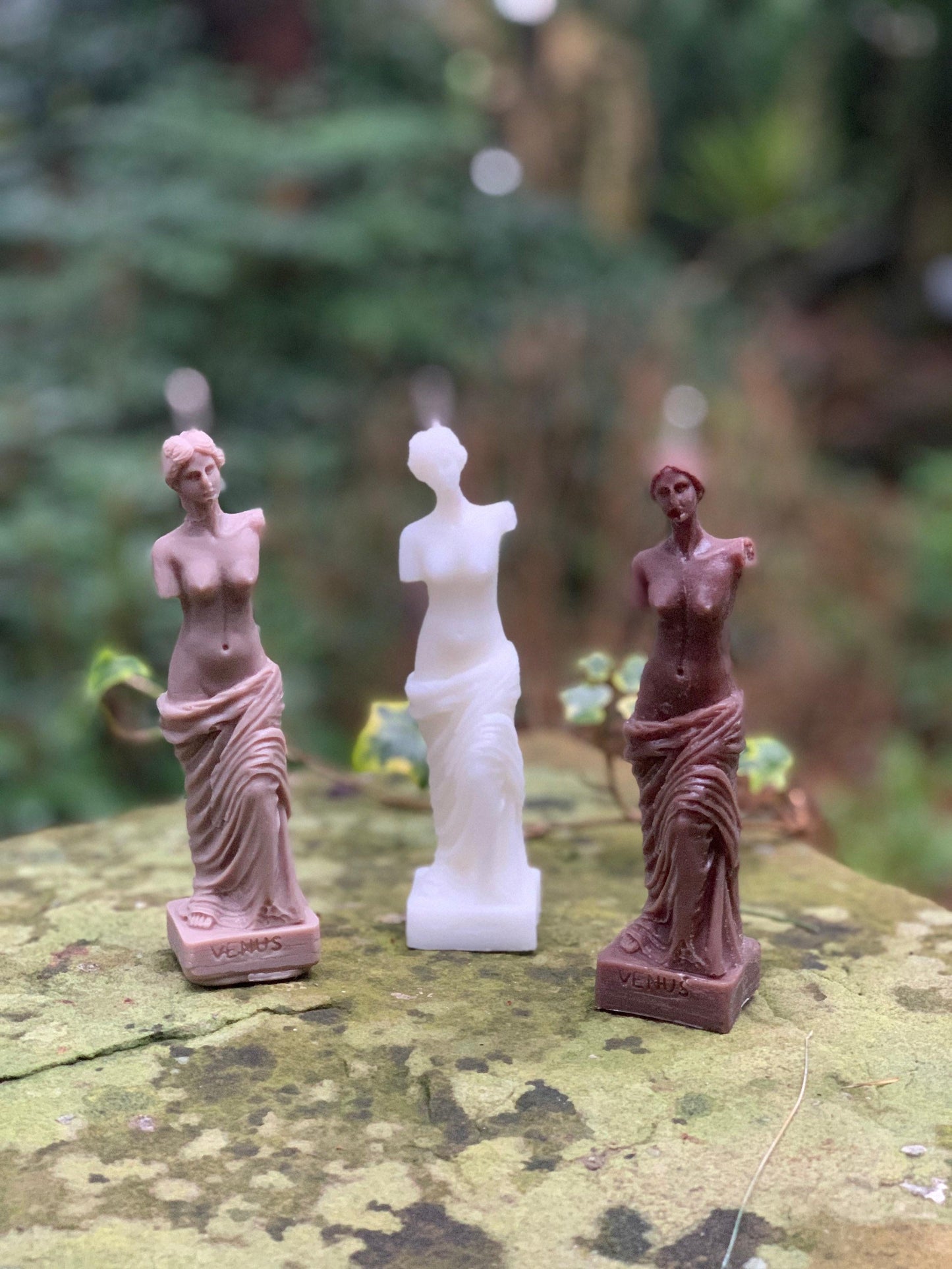 Brown Venus De Milo Roman Goddess Hand Crafted Candle: 100 Scents, Soy Blend, Natural Cotton Wick. Free UK Postage.