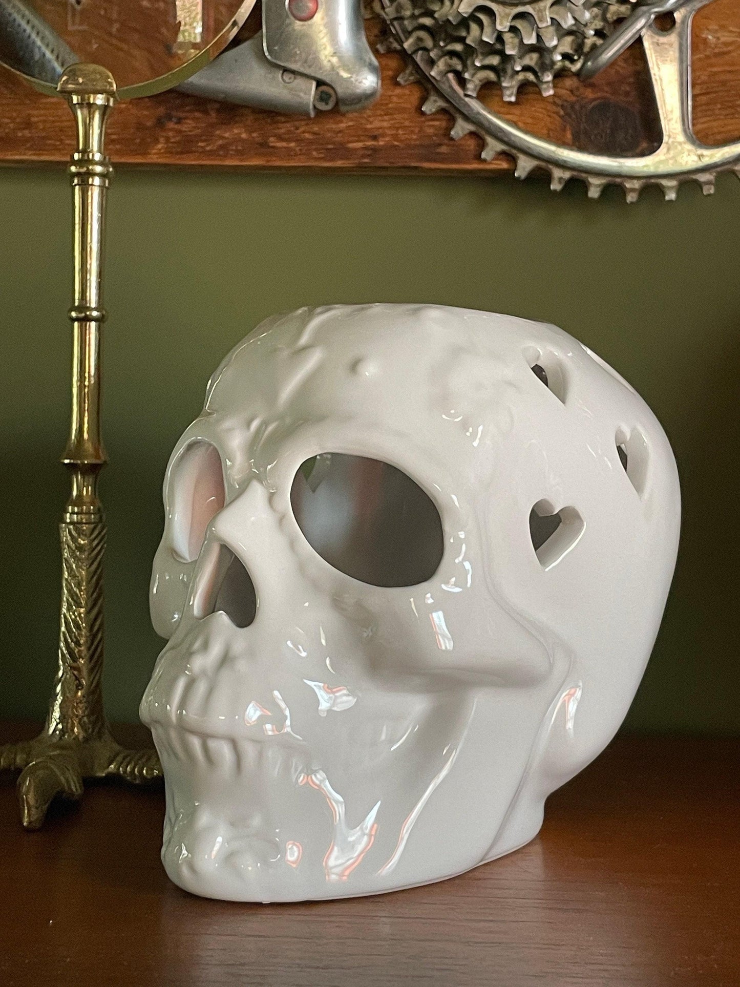 Large White Skull Wax Melt Burner Free Postage to UK