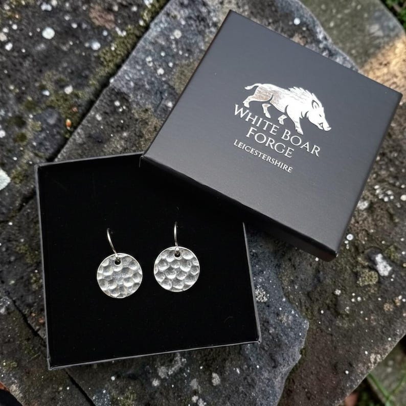 Hammered Sterling Silver Disc Earrings – Historic, Minimalist Jewellery