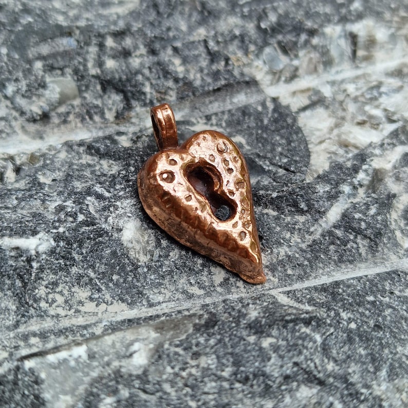 Heartbound Victorian Style Love Token Copper Heart Pendant – Handmade Necklace, Jewellery Gift