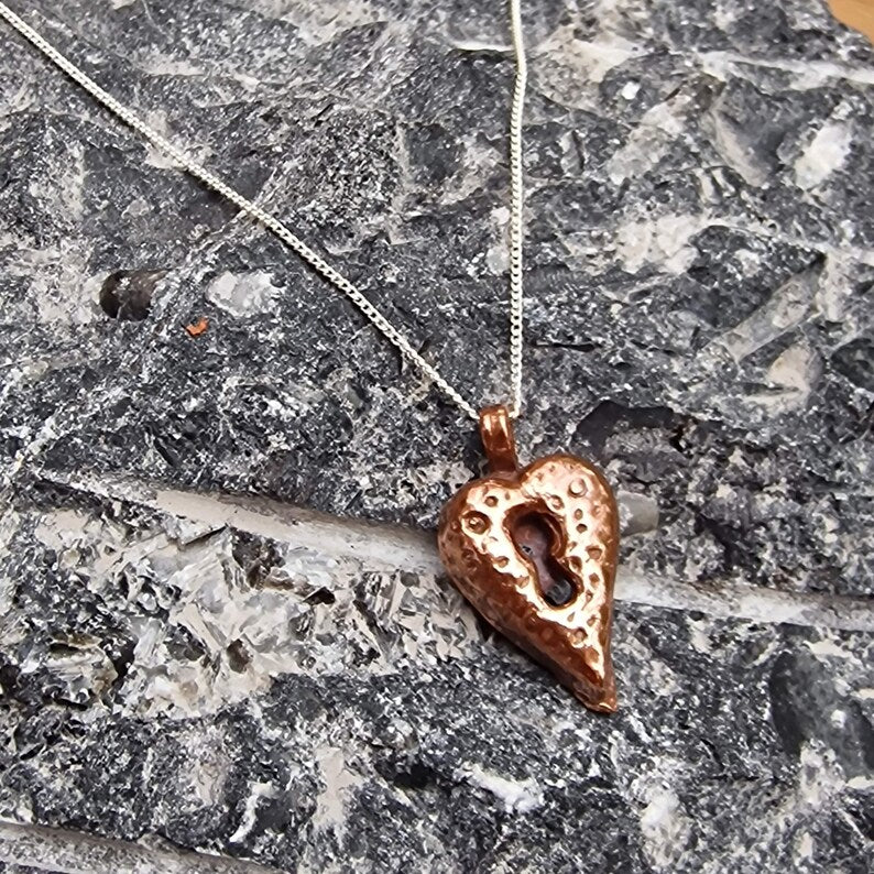 Heartbound Victorian Style Love Token Copper Heart Pendant – Handmade Necklace, Jewellery Gift