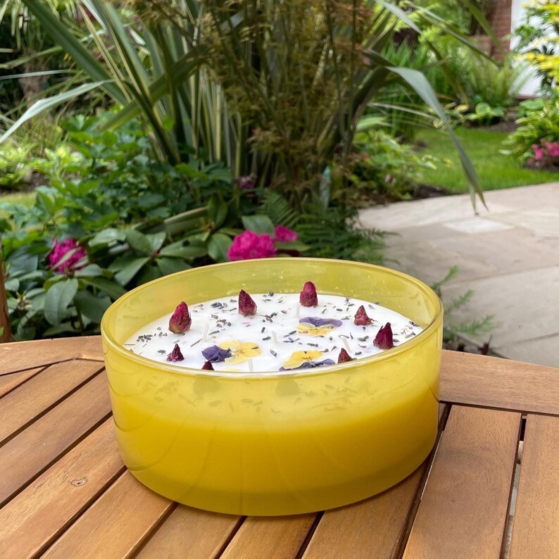 Grapefruit & Bergamot 5 Wick Candle | Hand Poured Citrus | Summer Botanicals | Indoor Outdoor BBQ Garden Party Gift
