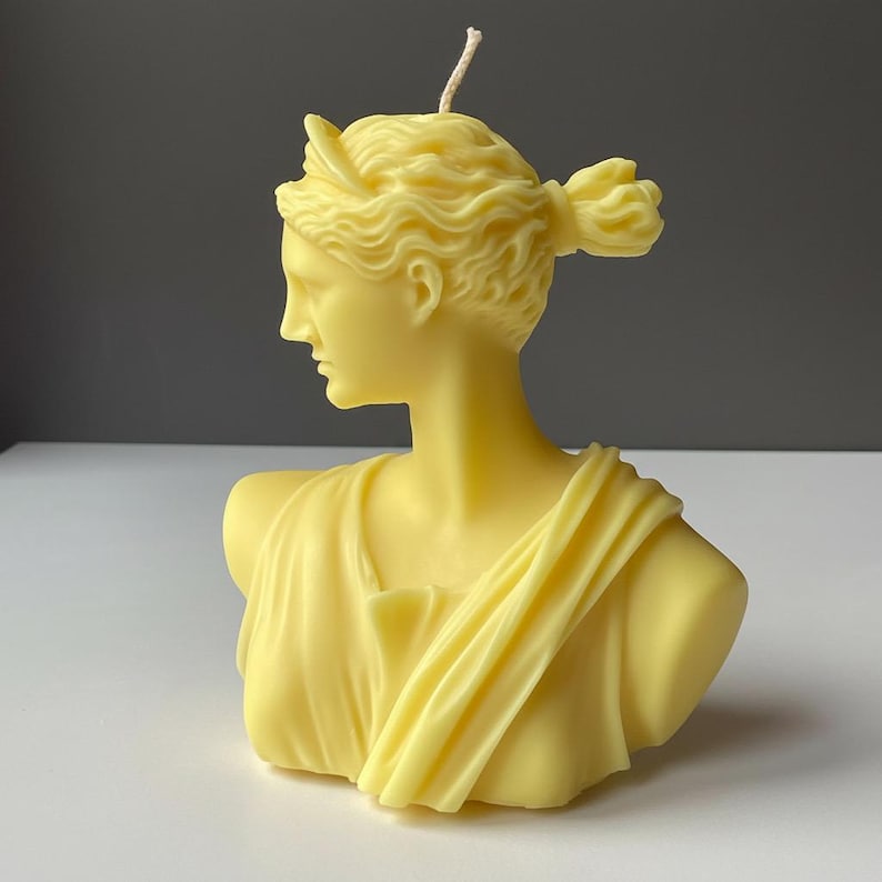 Artemis Candle Large Bust Goddess of Hunt, Moon And Wilderness, Handmade Soy Wax, Mythical Decor Custom Scent & Colour | Free UK Post
