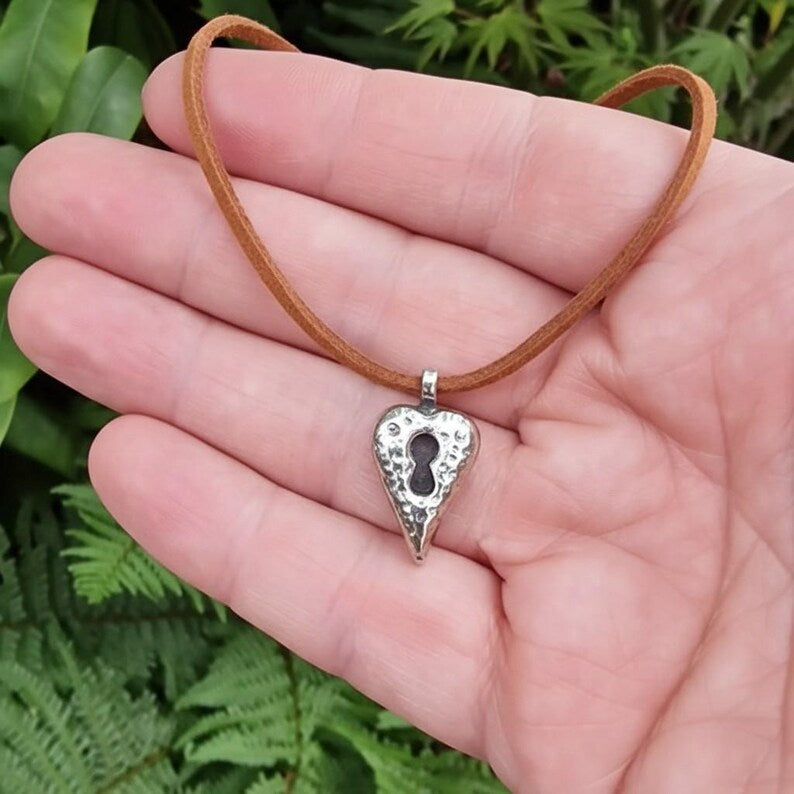 Heartbound Victorian Style Love Token Sterling Silver Heart Pendant – Handmade Necklace Jewellery
