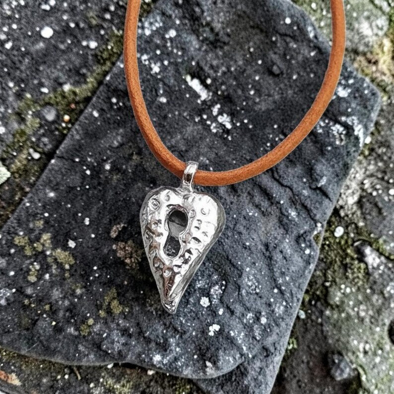 Heartbound Victorian Style Love Token Sterling Silver Heart Pendant – Handmade Necklace Jewellery