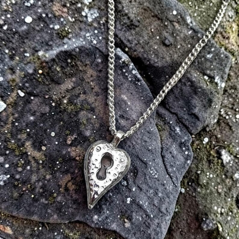 Heartbound Victorian Style Love Token Sterling Silver Heart Pendant – Handmade Necklace Jewellery