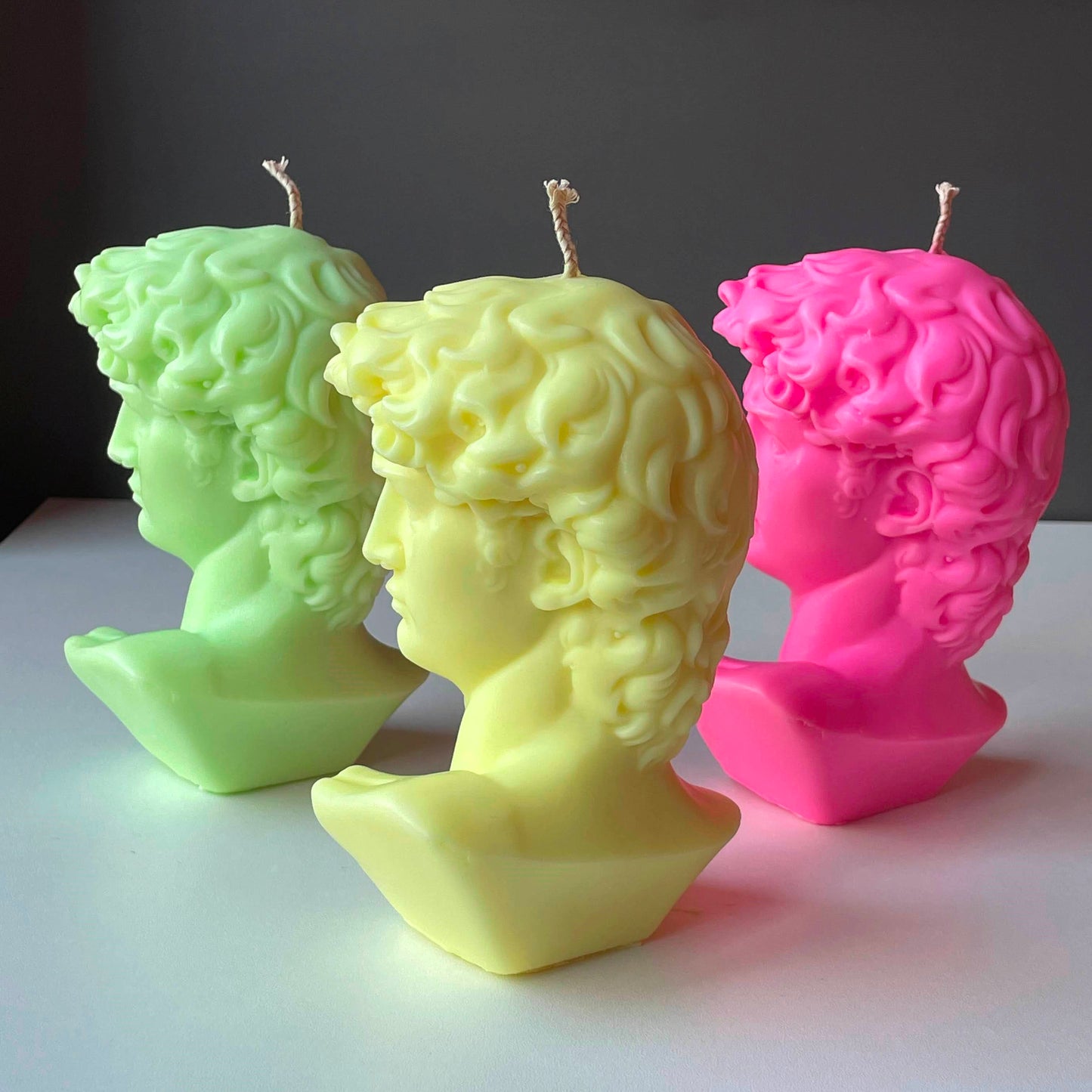 Michelangelo David – Renaissance Art Sculpture Bust – Handmade Soy Blend Candle, Multiple Colours & Fragrances, Bespoke Gift, UK Free Post