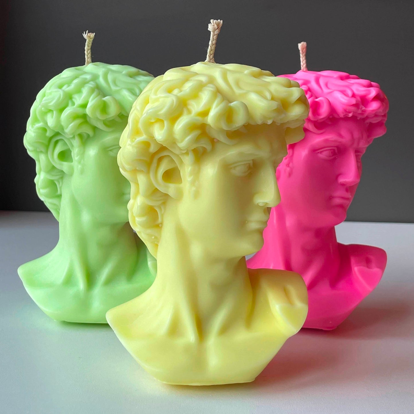 Michelangelo David – Renaissance Art Sculpture Bust – Handmade Soy Blend Candle, Multiple Colours & Fragrances, Bespoke Gift, UK Free Post
