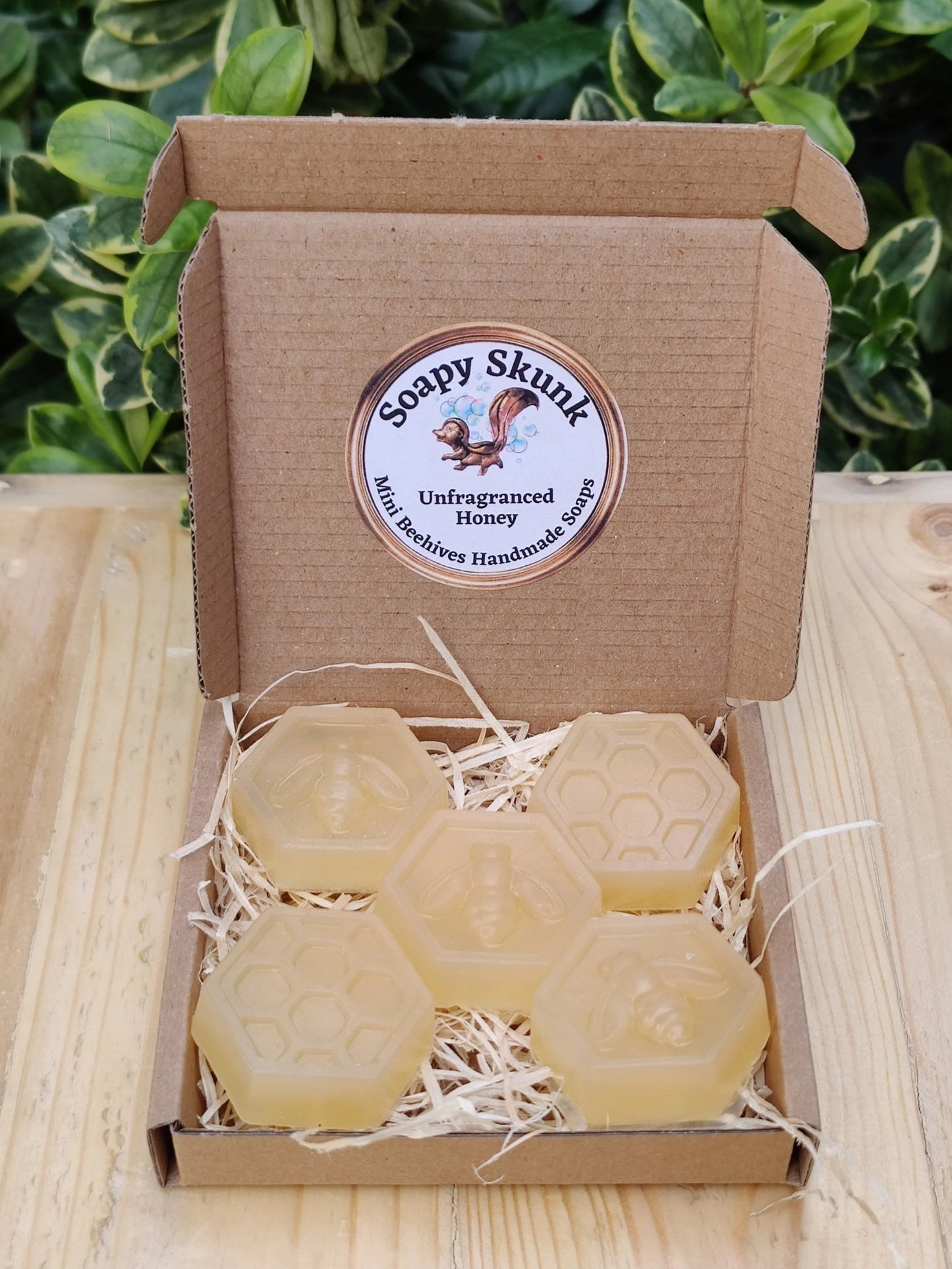 Honey And Essential Oil Natural Mini Bee Hive Travel / 5 or 12 Guest Soaps With Essential Oils Handmade Free Post To UK