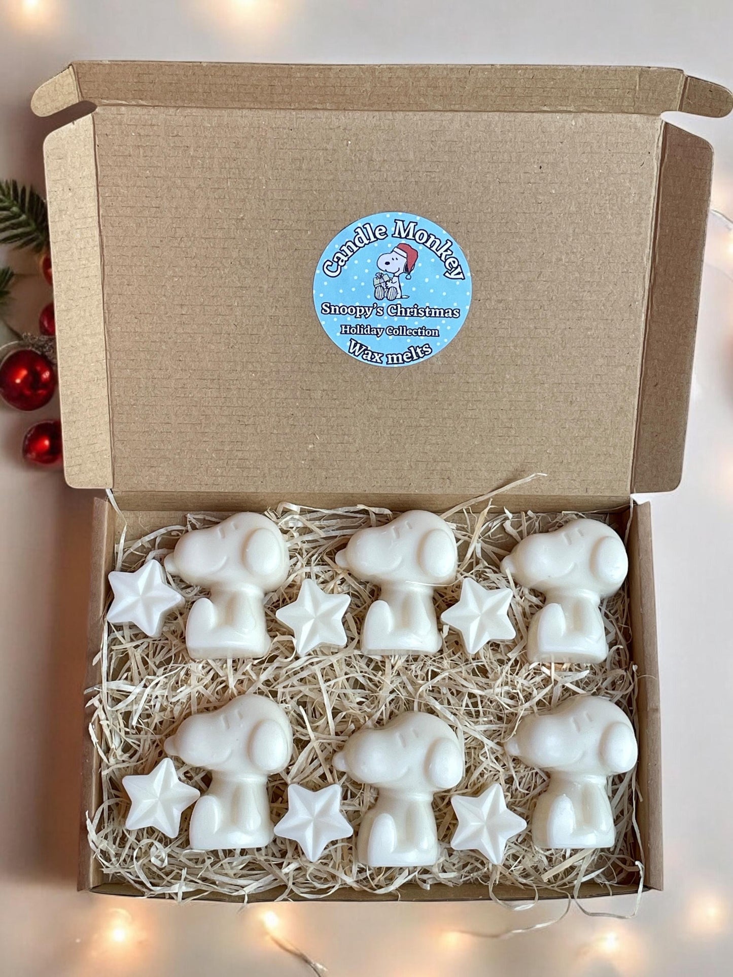 Selbstgemachte Snoopy's Weihnachtswachs-Melts-Kollektion in Geschenkbox. Kostenlose Lieferung innerhalb Großbritanniens.