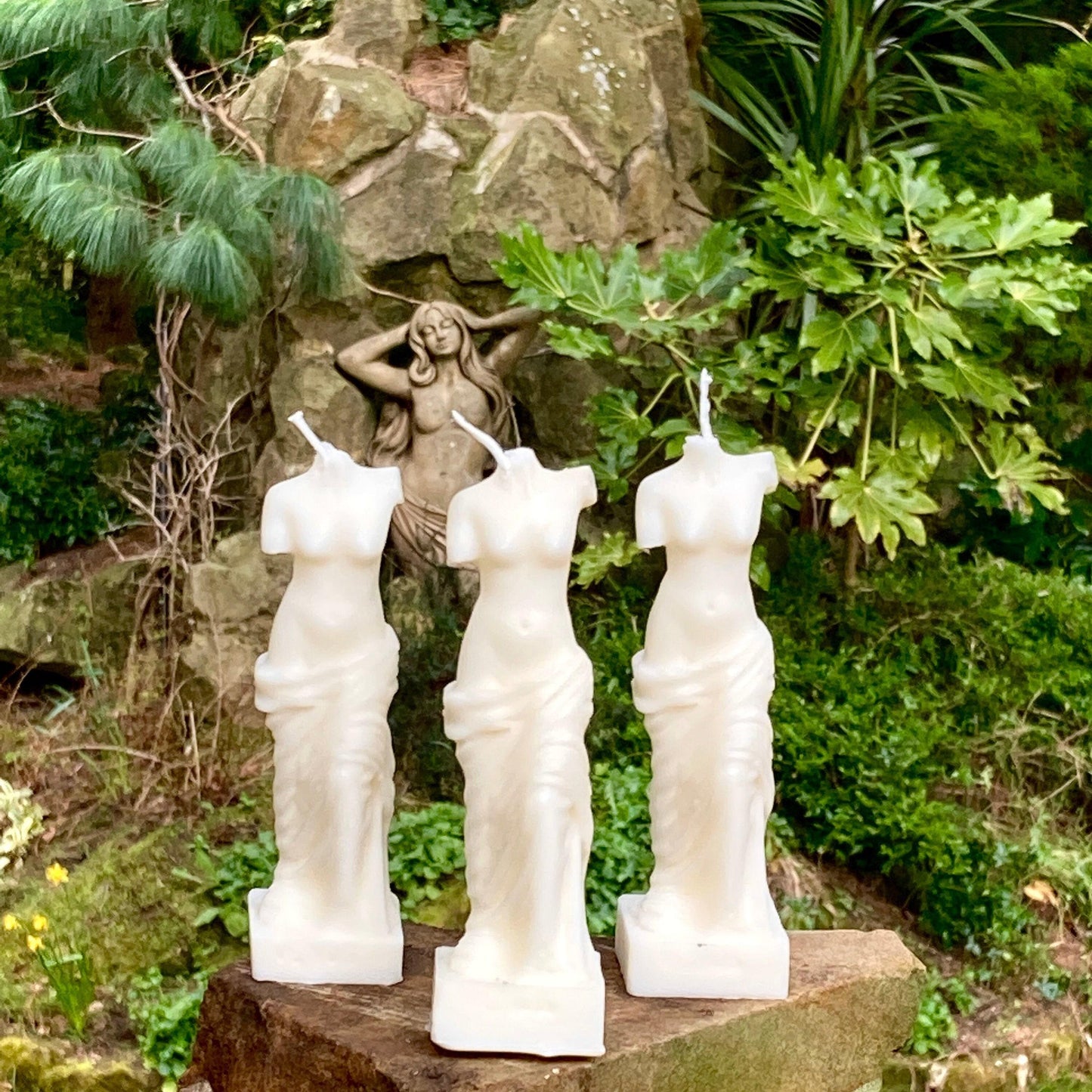 Ivory white Hand Made Venus De Milo Roman Goddess Art Sculpture Soy Candle Free Postage to UK