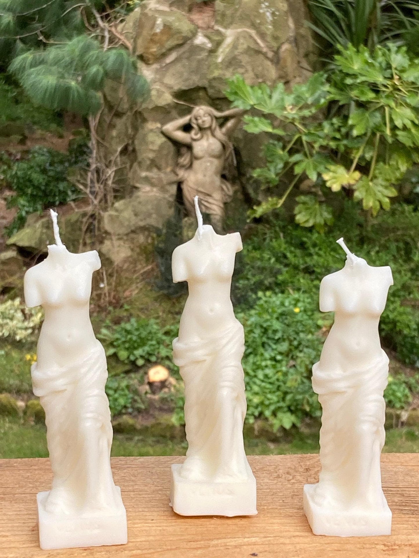 Ivory white Hand Made Venus De Milo Roman Goddess Art Sculpture Soy Candle Free Postage to UK