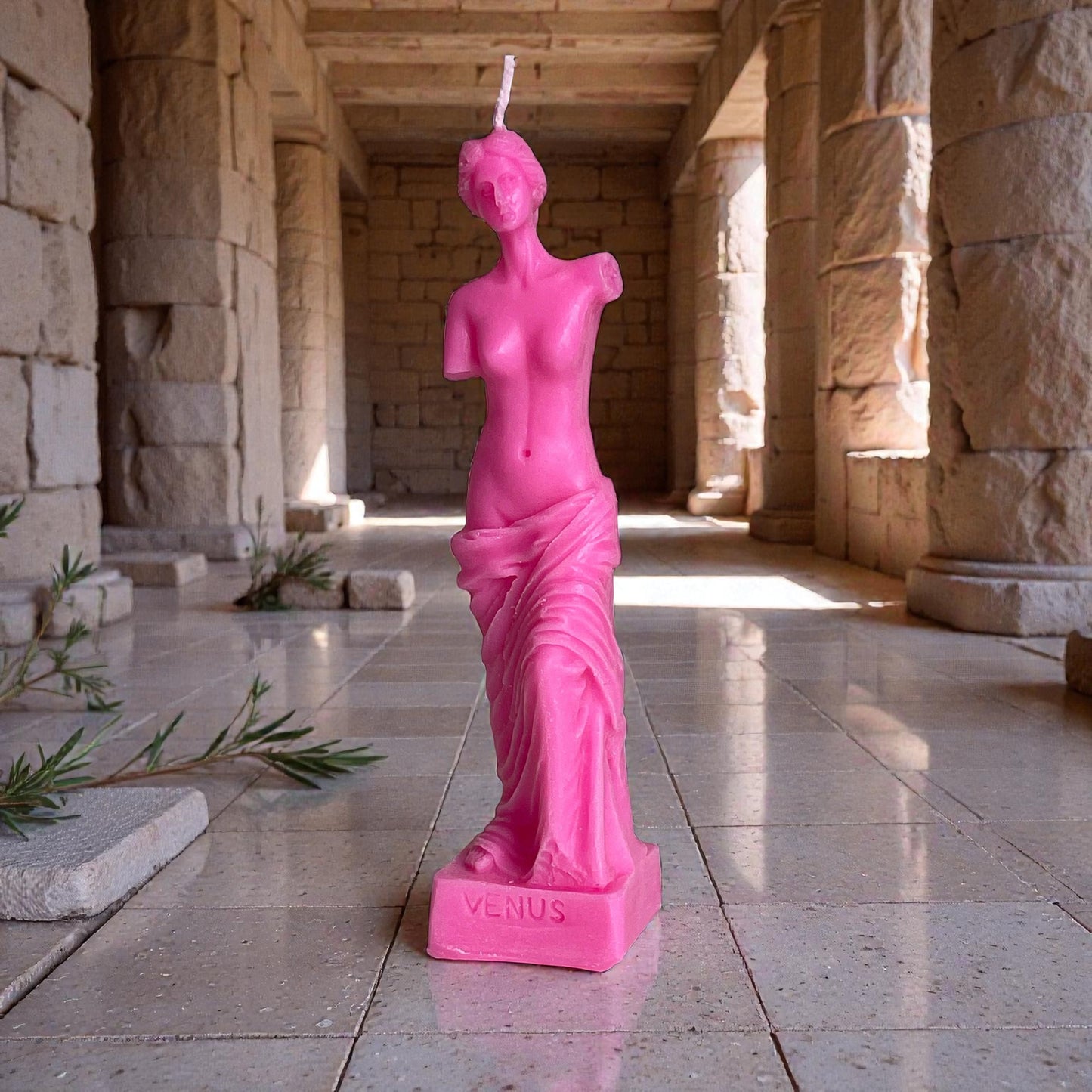 Venus De Milo Roman Goddess Handcrafted Candle – Colour & Scent Of Your Choice, Natural Cotton Wick, Free UK Postage